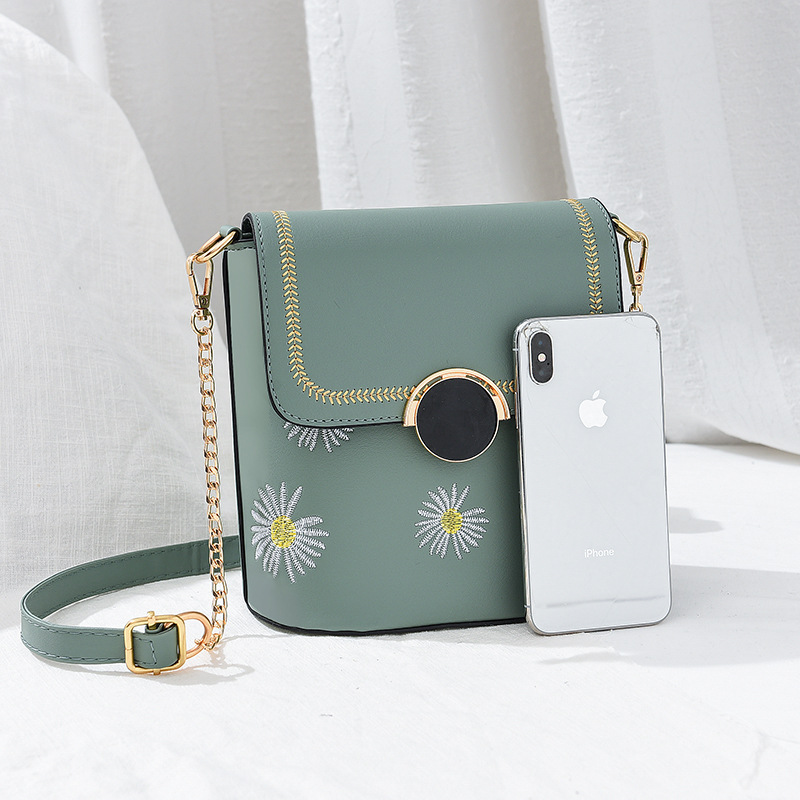 Simple Daisy bucket bag for women 2020 new line of floor stalls supply for women students with single-shoulder bags