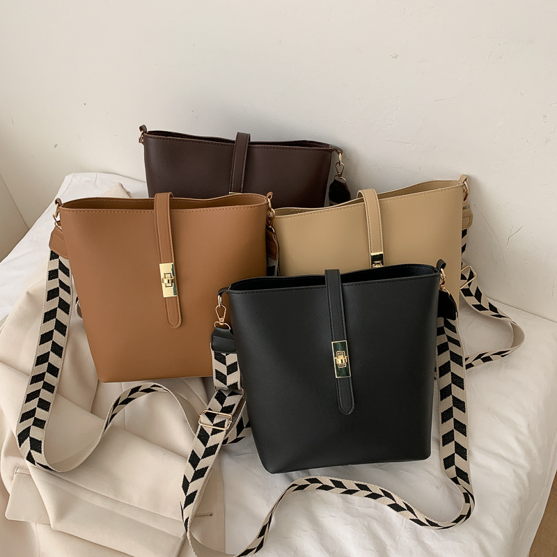 Vintage Bag Broadband Crossbody Bag Shoulder Western Style Bucket Bag