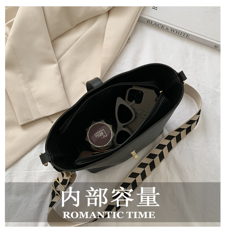 Vintage Bag Broadband Crossbody Bag Shoulder Western Style Bucket Bag