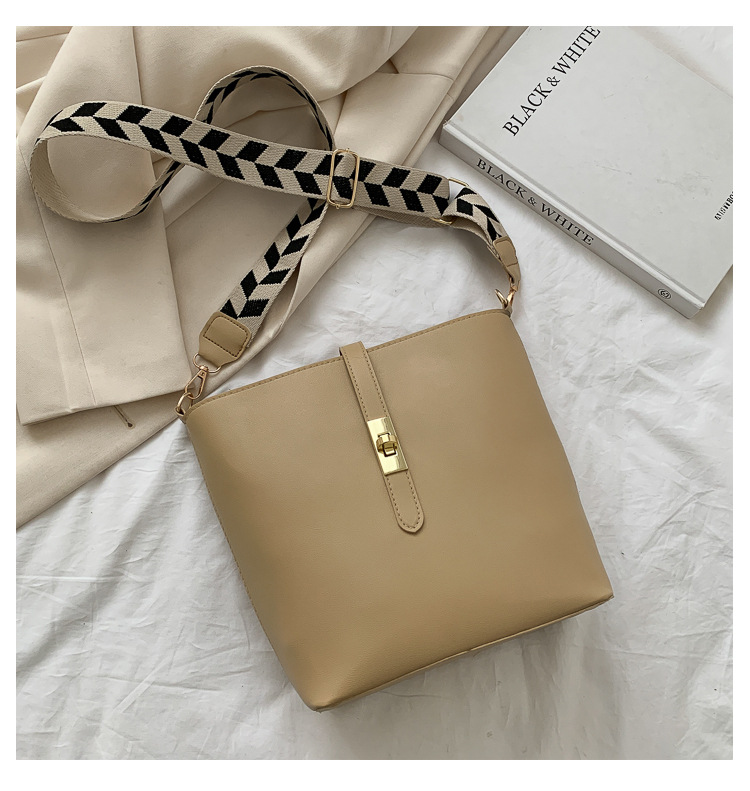 Vintage Bag Broadband Crossbody Bag Shoulder Western Style Bucket Bag