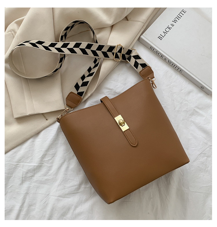 Vintage Bag Broadband Crossbody Bag Shoulder Western Style Bucket Bag