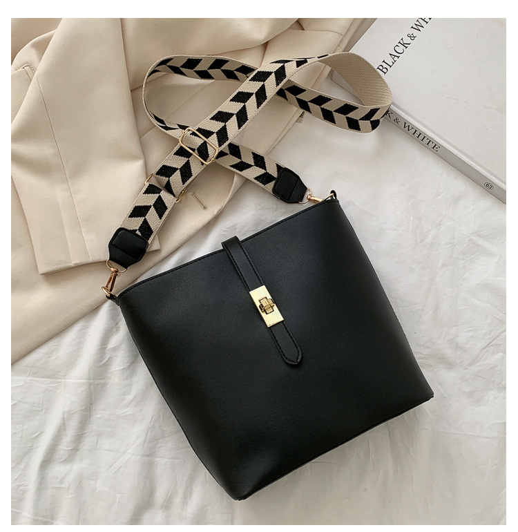 Vintage Bag Broadband Crossbody Bag Shoulder Western Style Bucket Bag