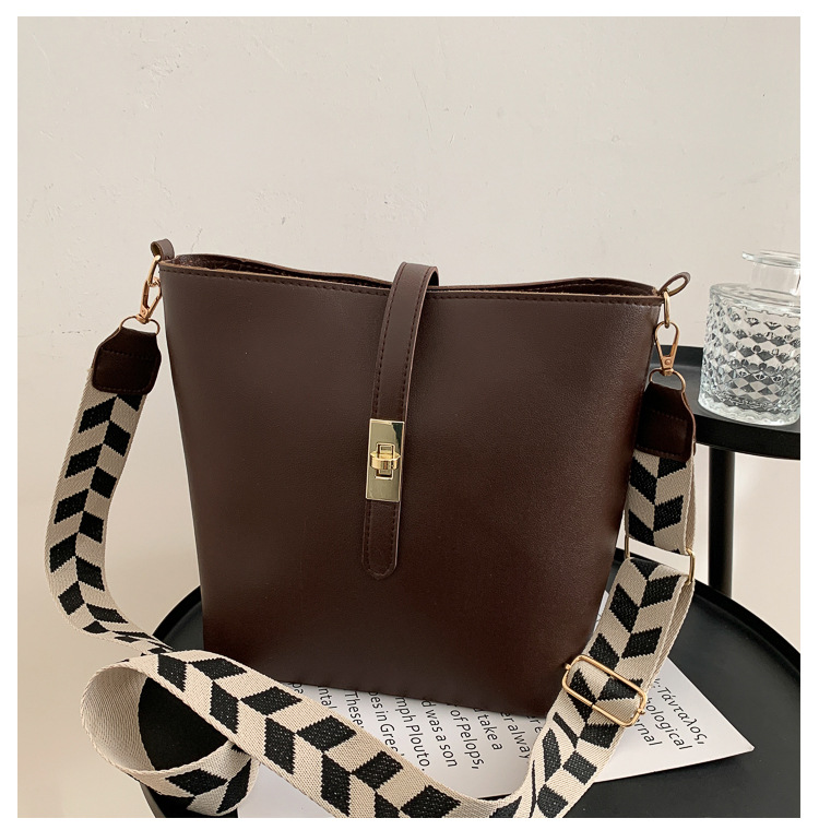 Vintage Bag Broadband Crossbody Bag Shoulder Western Style Bucket Bag