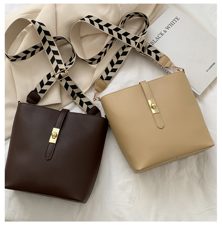 Vintage Bag Broadband Crossbody Bag Shoulder Western Style Bucket Bag