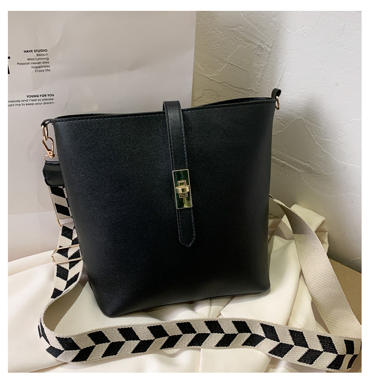 Vintage Bag Broadband Crossbody Bag Shoulder Western Style Bucket Bag