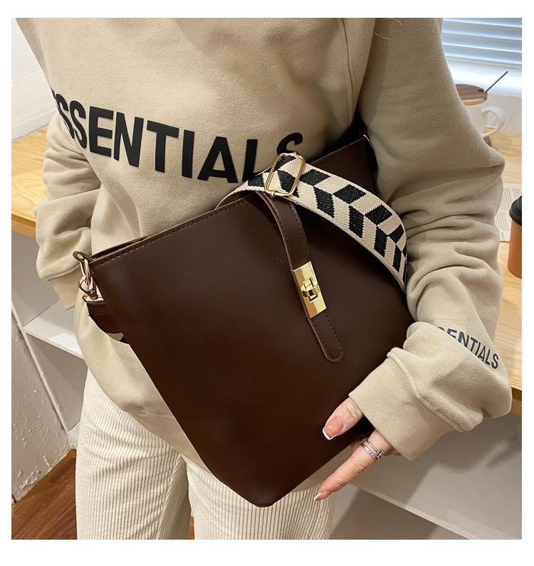 Vintage Bag Broadband Crossbody Bag Shoulder Western Style Bucket Bag