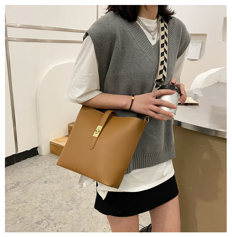 Vintage Bag Broadband Crossbody Bag Shoulder Western Style Bucket Bag