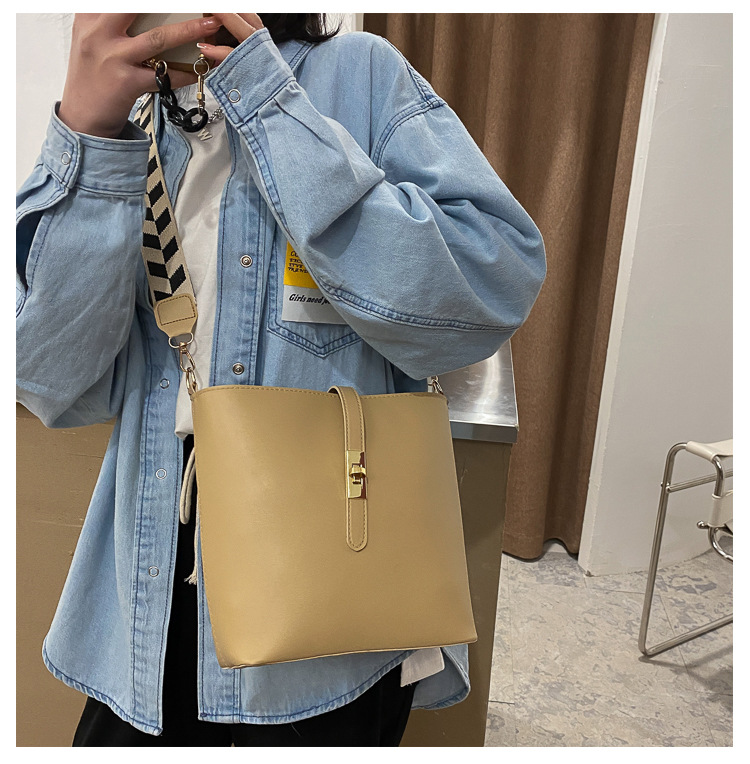 Vintage Bag Broadband Crossbody Bag Shoulder Western Style Bucket Bag