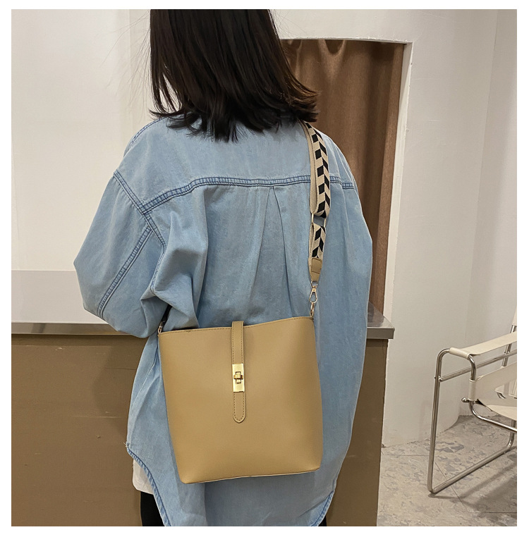 Vintage Bag Broadband Crossbody Bag Shoulder Western Style Bucket Bag