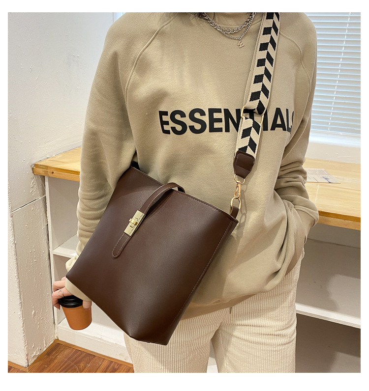 Vintage Bag Broadband Crossbody Bag Shoulder Western Style Bucket Bag