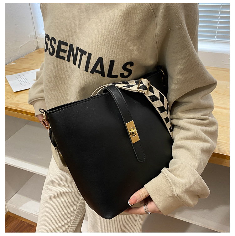 Vintage Bag Broadband Crossbody Bag Shoulder Western Style Bucket Bag