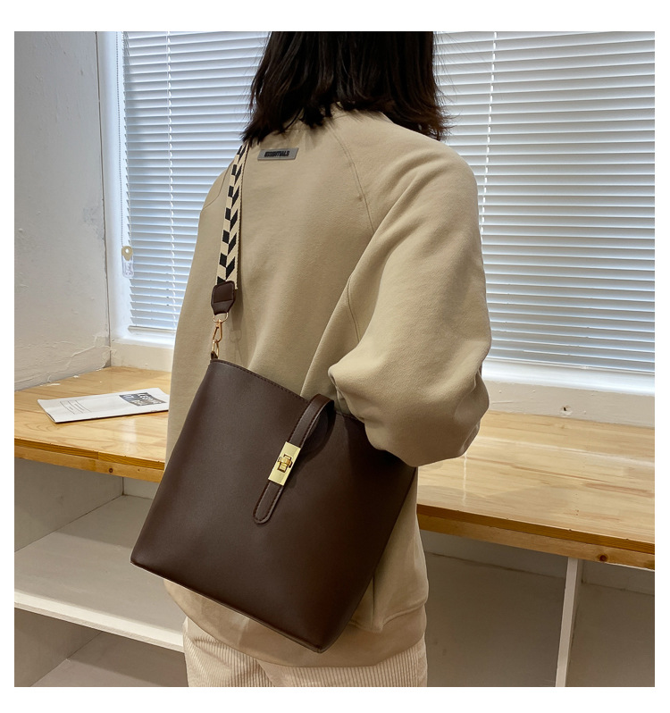 Vintage Bag Broadband Crossbody Bag Shoulder Western Style Bucket Bag