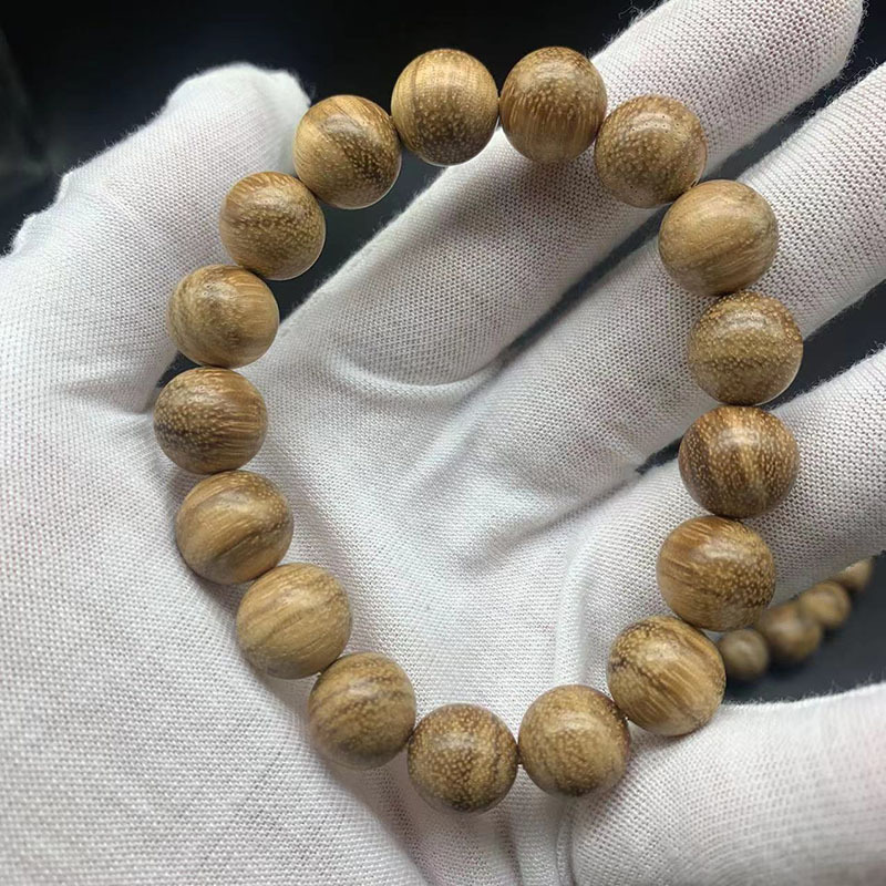 Vietnam Agarwood Bracelet Milk Fragrance Wood Men&#039;s and Women&#039;s Same Buddha Beads Bracelet Milk Fragrance Eaglewood Bracelet Stall Running Rivers and Lakes