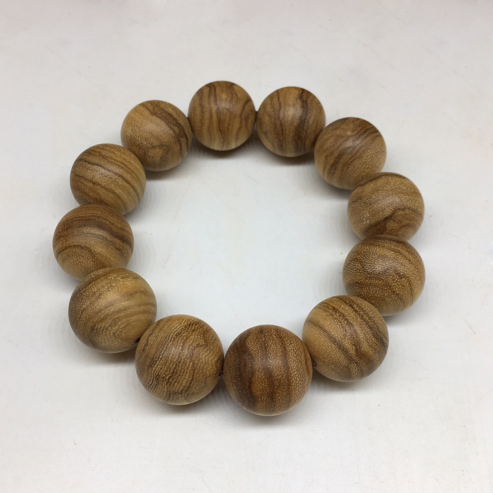Vietnam Agarwood Bracelet Milk Fragrance Wood Men's and Women's Same Buddha Beads Bracelet Milk Fragrance Eaglewood Bracelet Stall Running Rivers and Lakes Vietnam Agarwood Bracelet Milk Fragrance Wood Men's and Women's Same Buddha Beads Bracelet Milk Fragrance Eaglewood Bracelet Stall Running Rivers and Lakes