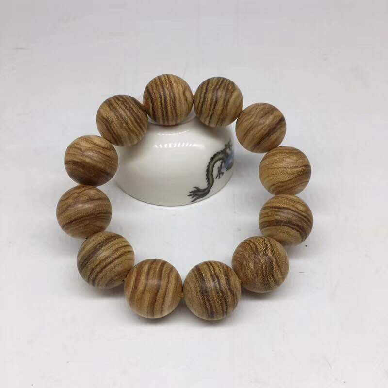 Vietnam Agarwood Bracelet Milk Fragrance Wood Men's and Women's Same Buddha Beads Bracelet Milk Fragrance Eaglewood Bracelet Stall Running Rivers and Lakes Vietnam Agarwood Bracelet Milk Fragrance Wood Men's and Women's Same Buddha Beads Bracelet Milk Fragrance Eaglewood Bracelet Stall Running Rivers and Lakes