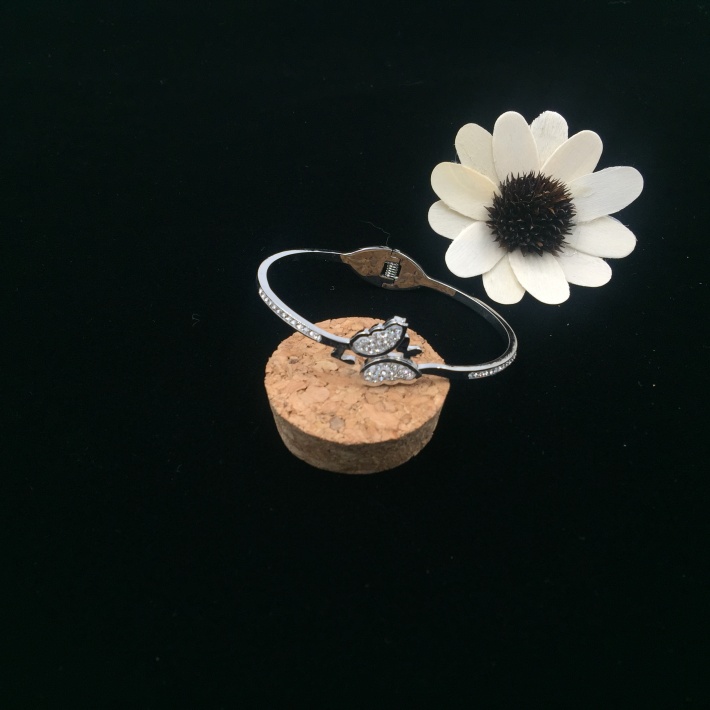 Fashion Trend 316L Stainless Steel Hollow Silver Bracelet Fashion Trend 316L Stainless Steel Hollow Silver Bracelet