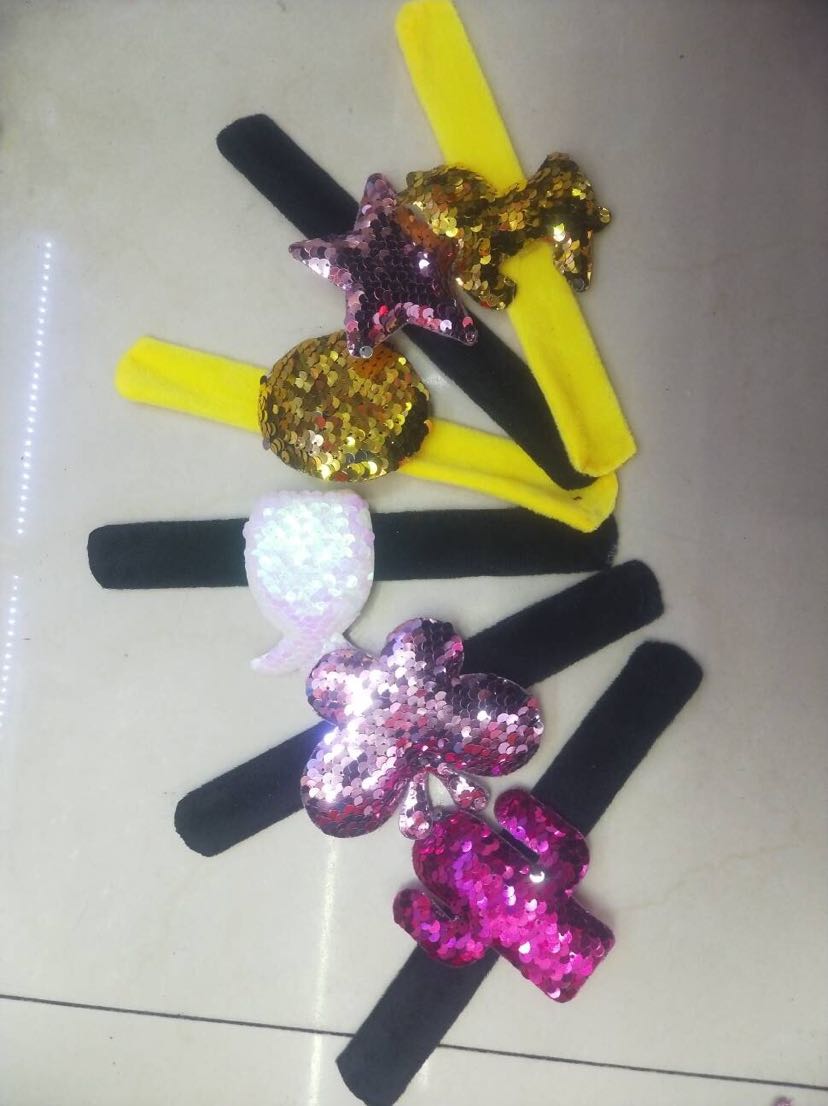 Patting ring plush Patting ring purse children 's animal Patting ring zero wallet Patting ring bracelet children' s wrist watch