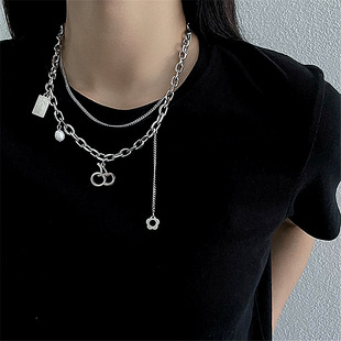 Titanium Steel Gold Plated Internet Celebrity Choker Flat Snake Bones Chain Choker Gold Necklace Ins Necklace Blade Chain Simple Clavicle Chain Titanium Steel Gold Plated Internet Celebrity Choker Flat Snake Bones Chain Choker Gold Necklace Ins Necklace Blade Chain Simple Clavicle Chain