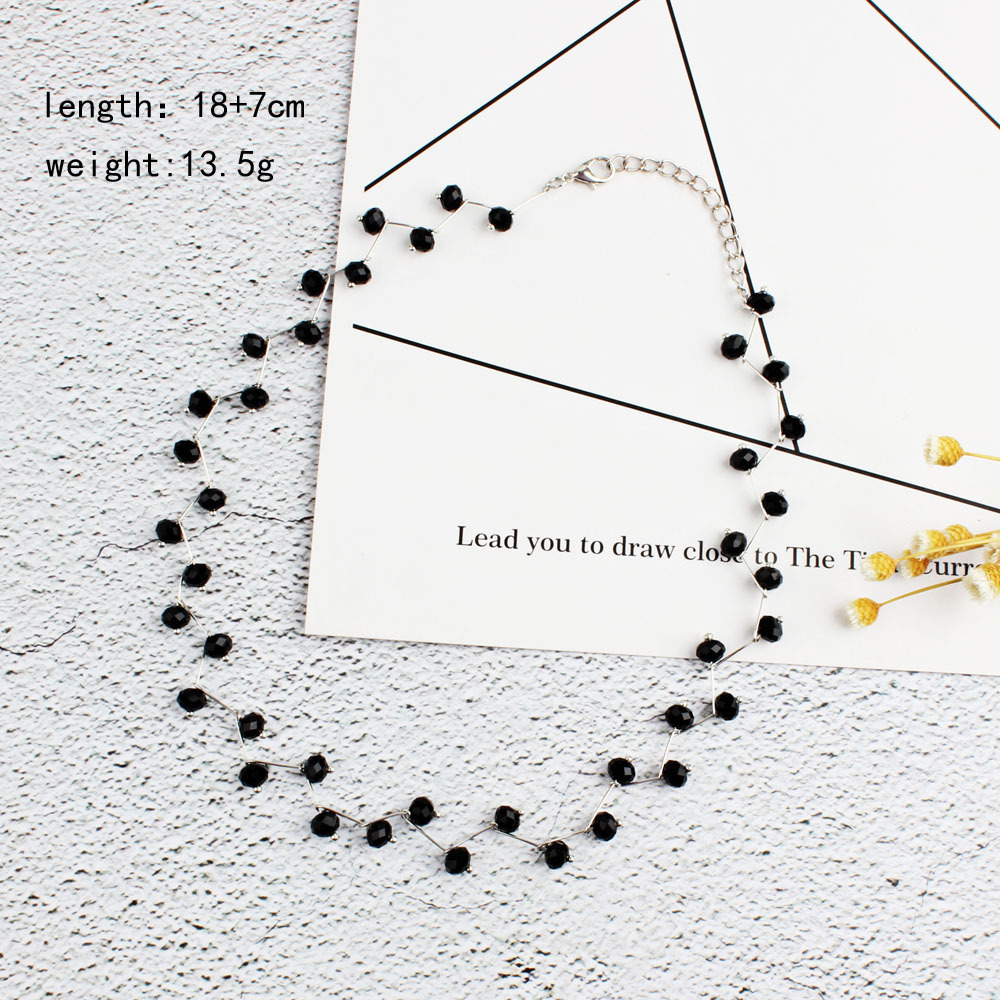Cross - border pearl choker necklaces for women choker necklaces for women with a simple short necklaces neck accessories.