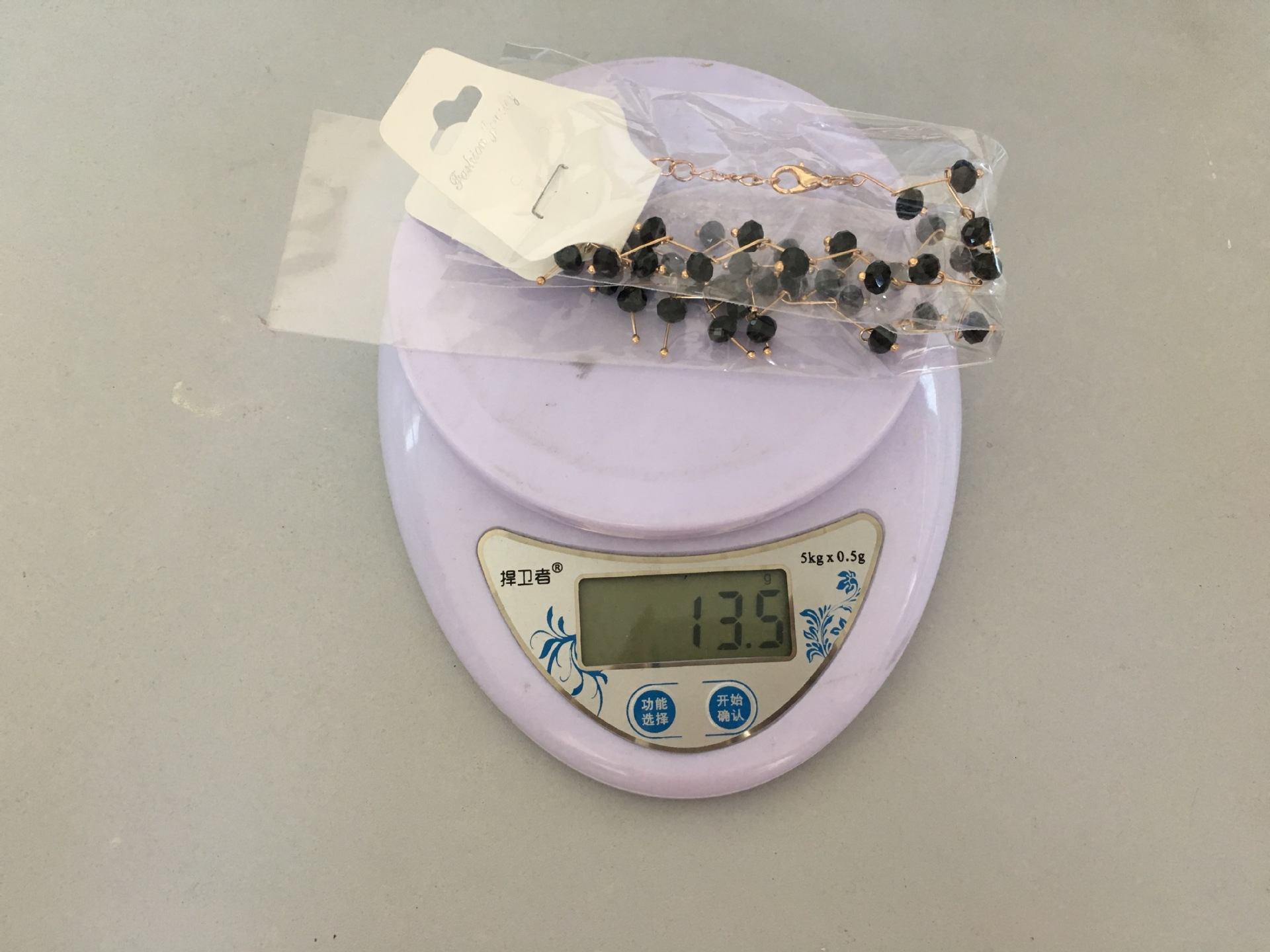 Cross - border pearl choker necklaces for women choker necklaces for women with a simple short necklaces neck accessories.