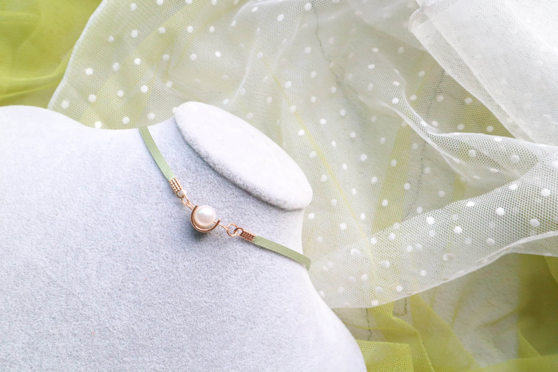 New Accessories Spring Color Super Fairy Mori Girl Crystal Green Leaf Pendant Choker Necklace Clavicle Chain Necklace