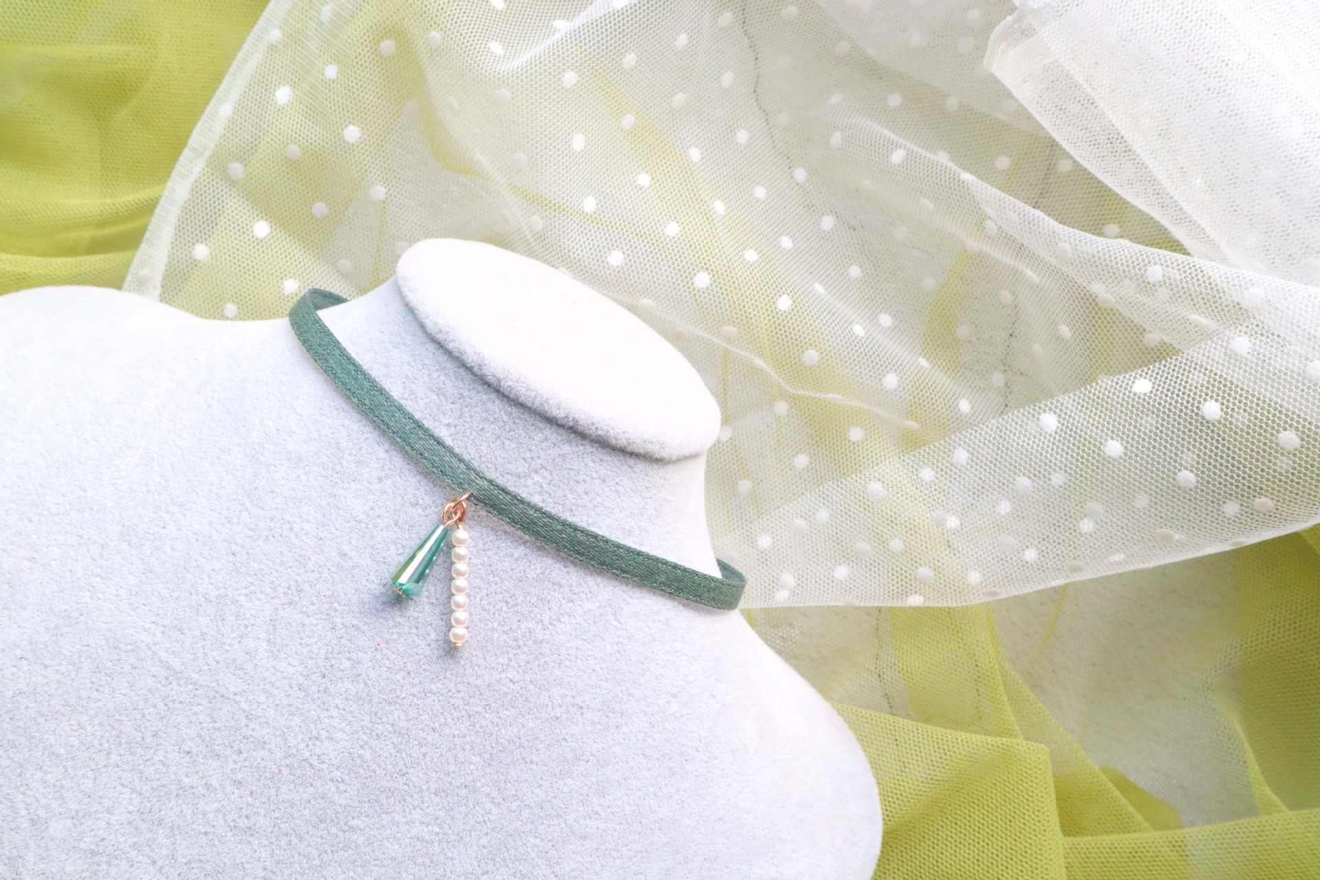 New Accessories Spring Color Super Fairy Mori Girl Crystal Green Leaf Pendant Choker Necklace Clavicle Chain Necklace