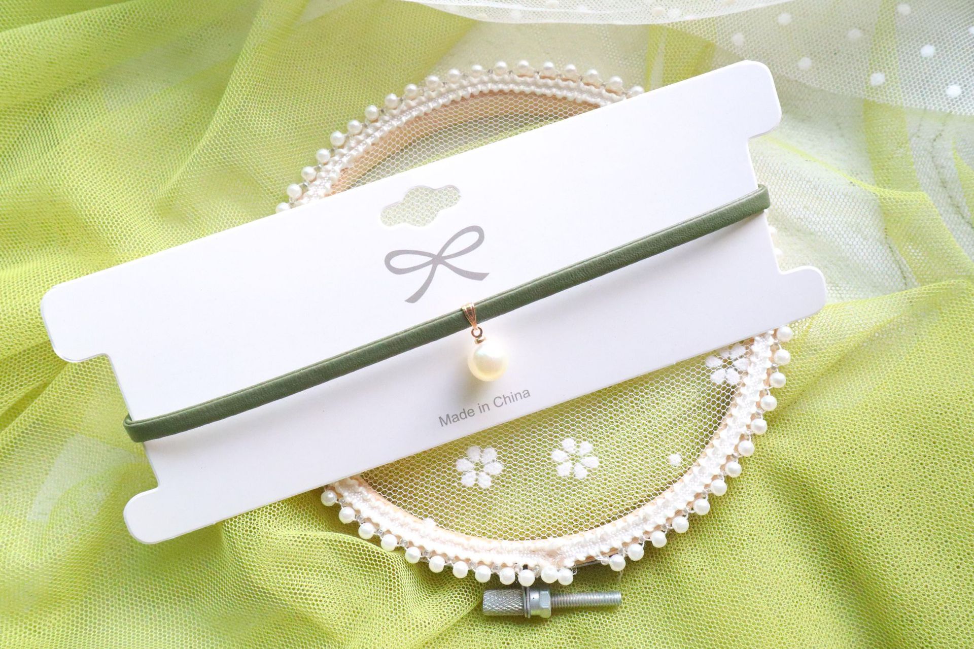 New Accessories Spring Color Super Fairy Mori Girl Crystal Green Leaf Pendant Choker Necklace Clavicle Chain Necklace