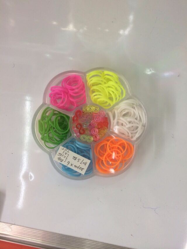 The Rubber band woven pp box set DIY bracelet rainbow elastic letter bead bracelet educational toys The Rubber band woven pp box set DIY bracelet rainbow elastic letter bead bracelet educational toys