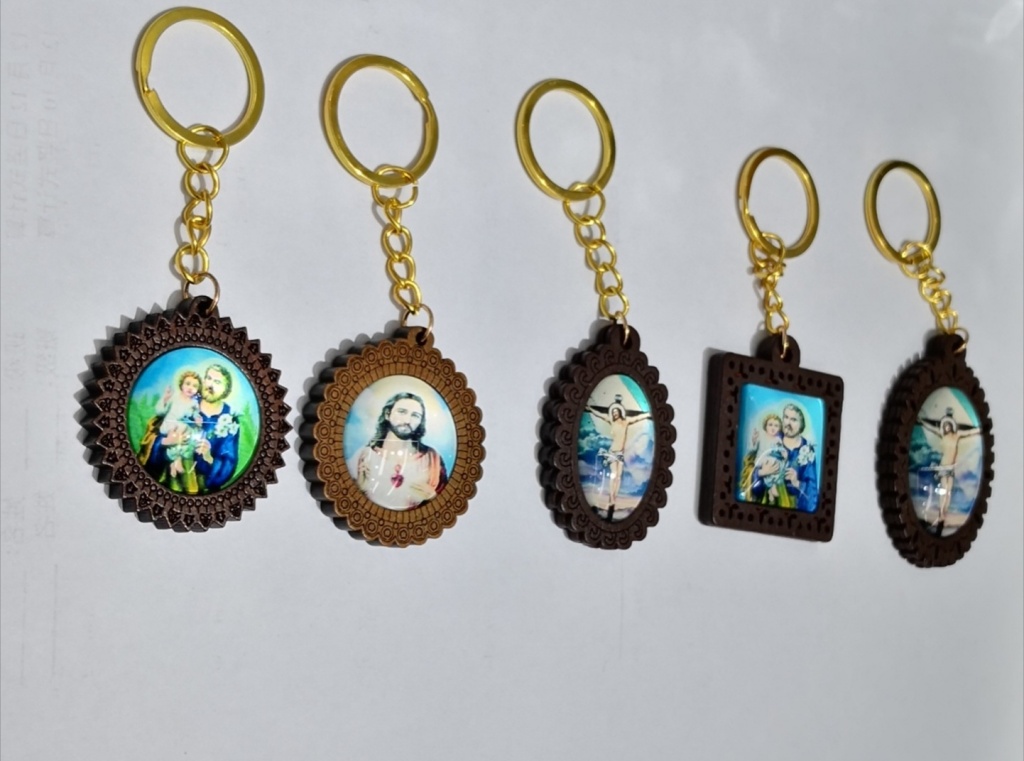 Time gem key chain wooden base religious key chain