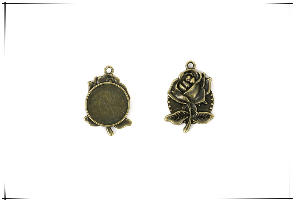 Retro Environmentally Friendly Zinc Alloy Base Support DIY Time Gem Cabochon Necklace Keychain Accessory Alloy Accessories with Various Styles