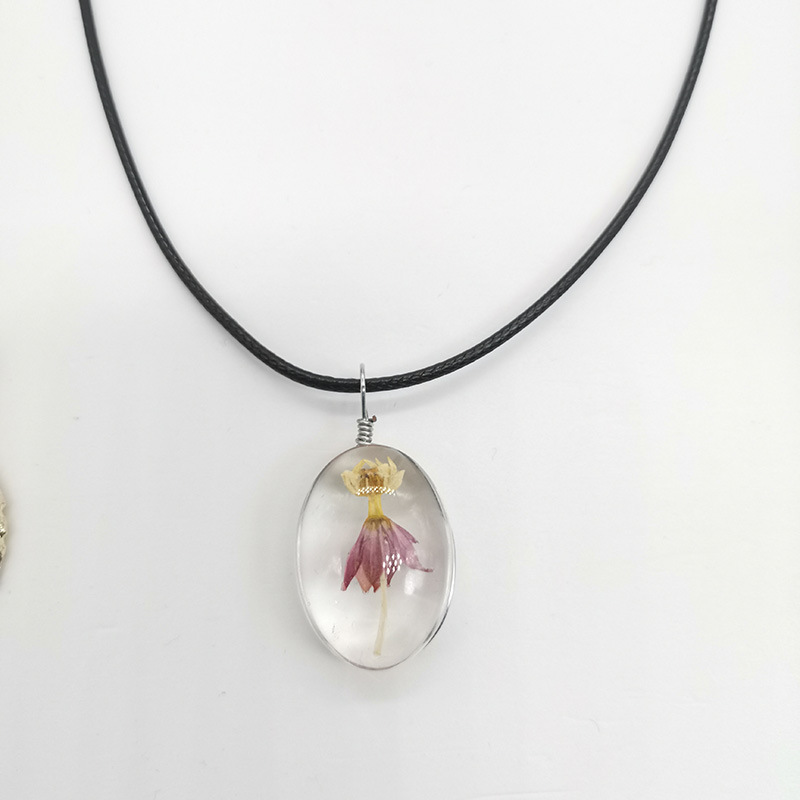 New beautiful simple plant eternal life flower dance spend time gem dry flower pendant necklace girl adorn article New beautiful simple plant eternal life flower dance spend time gem dry flower pendant necklace girl adorn article