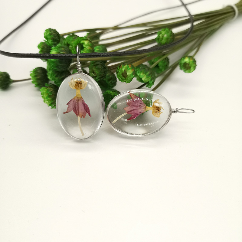 New beautiful simple plant eternal life flower dance spend time gem dry flower pendant necklace girl adorn article New beautiful simple plant eternal life flower dance spend time gem dry flower pendant necklace girl adorn article