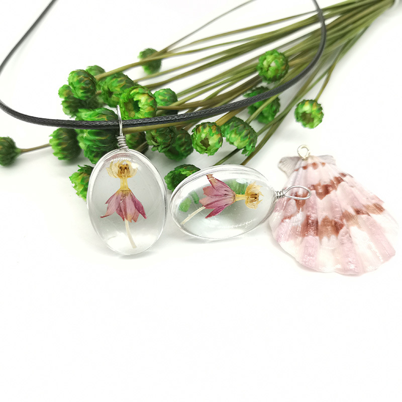 New beautiful simple plant eternal life flower dance spend time gem dry flower pendant necklace girl adorn article New beautiful simple plant eternal life flower dance spend time gem dry flower pendant necklace girl adorn article