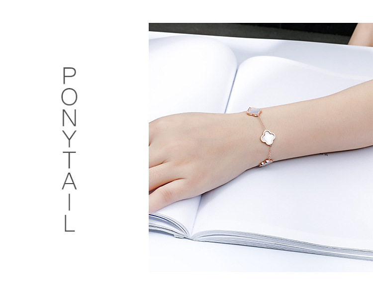Red and Black Clover Pork Belly Bracelet Female Summer 18K Color Gold Rose Gold Fritillary Titanium Steel Double-Sided Agate Girl