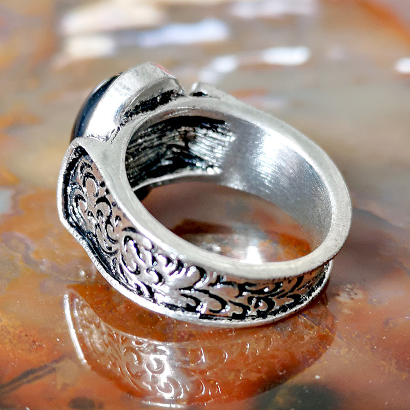 Rongyu European and American retro palace black agate creative ring Japanese and Korean version plating 925 retro carved jewelry wholesale