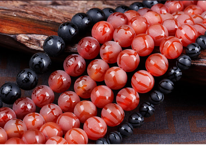 With the United States and crystal natural black and red frosted agate six words Proverbs beads beads beads DIY semi-