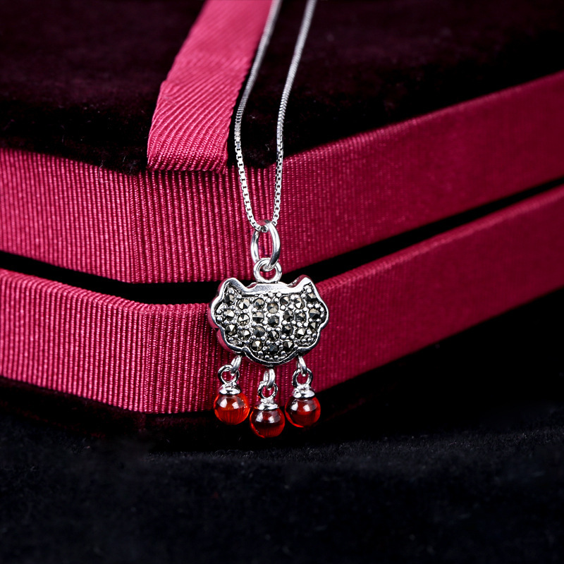Silver lock pendant s925 sterling Silver necklace clavicle chain choker Korean version long life lock red garnet tassel small lock necklace