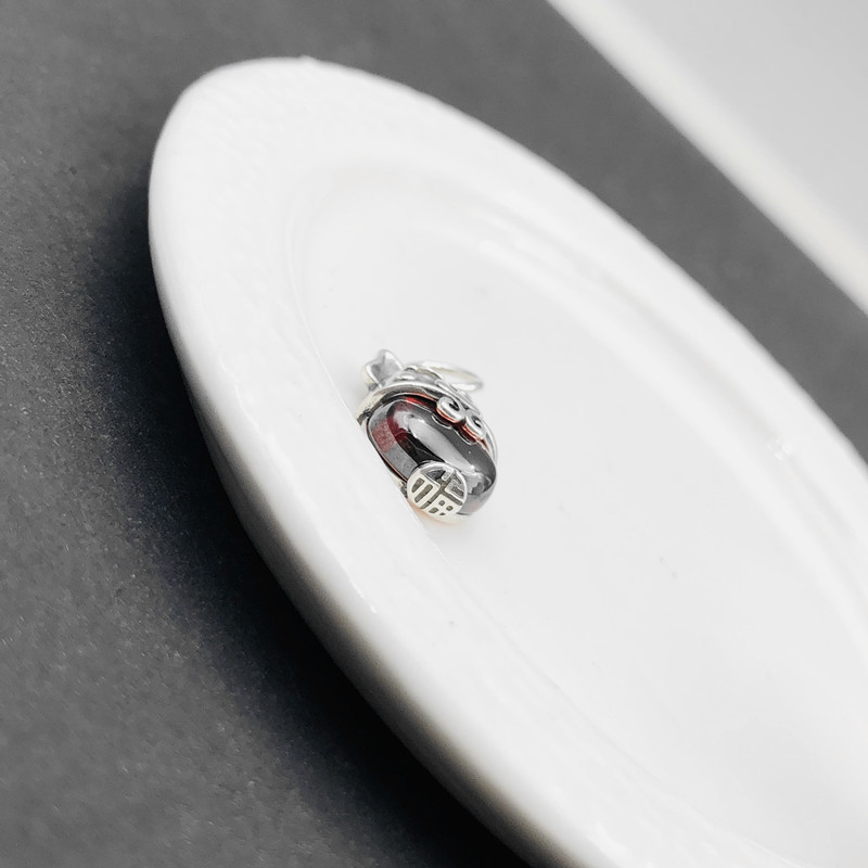 S925 Thai silver micro use garnet inlaid, lovely pig pendant retro style big pig hanging ornaments