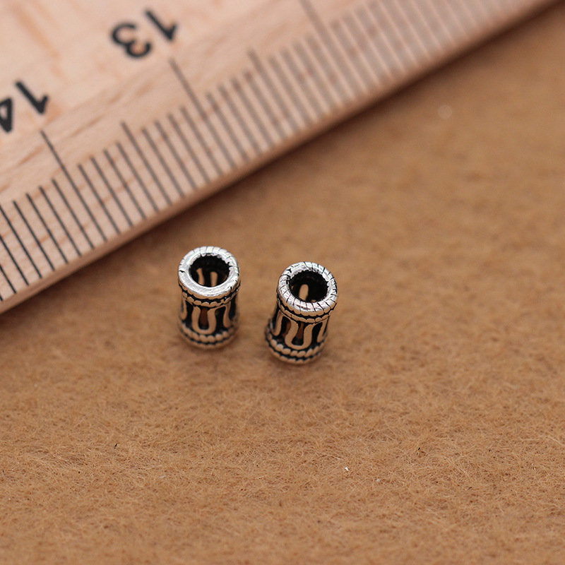 Geometric Regulation S925 Sterling Silver Accessories wholesale DIY bracelet Garnet Beaded Partition Hollowed out Beads - Out Beads Geometric Regulation S925 Sterling Silver Accessories wholesale DIY bracelet Garnet Beaded Partition Hollowed out Beads - Out Beads