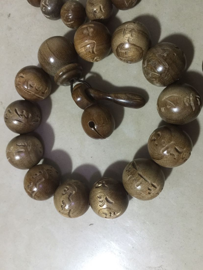 Authentic natural ancient camphor wood/camphor wood six character wooden fish buddhist beads hand string insect repellent refreshing bracelet ornaments