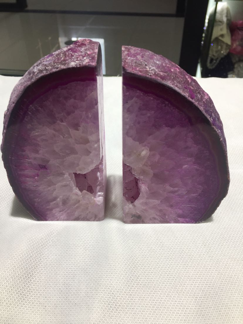 Agate Rough Stone Can Be Used as Book End
