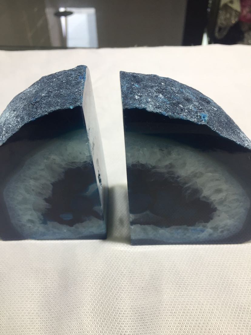 Agate Rough Stone Can Be Used as Book End