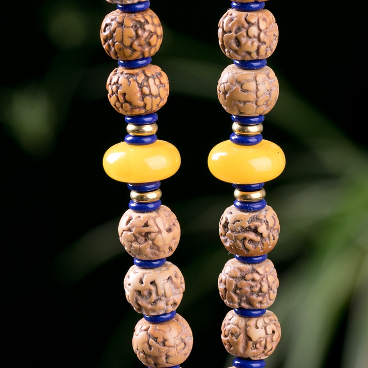 High-grade chalcedony agate automobile pendant wholesale king kong bodhi chalcedony calabash car hanging to ensure safety