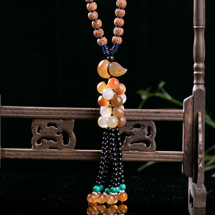 High-grade chalcedony agate automobile pendant wholesale king kong bodhi chalcedony calabash car hanging to ensure safety