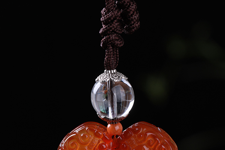 High-grade agate chalcedony auto pendant wholesale carbamide safety buckle car hanging