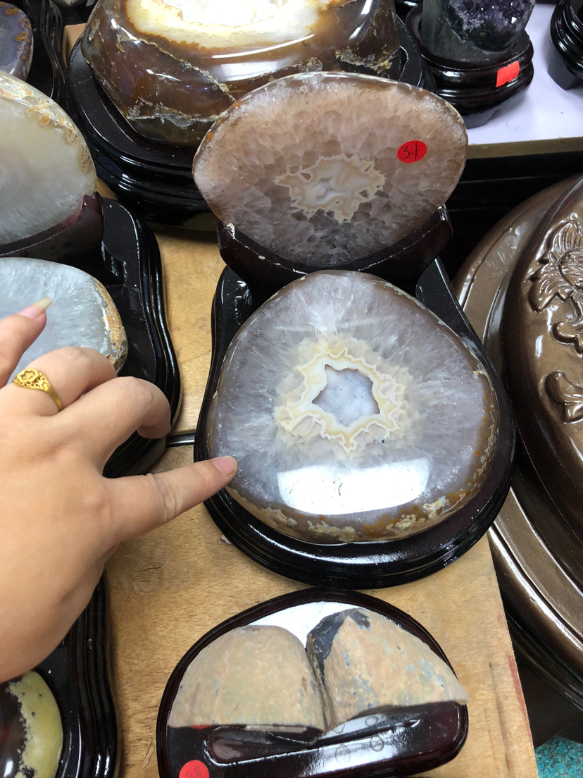 Cornucopia Natural Agate Stone