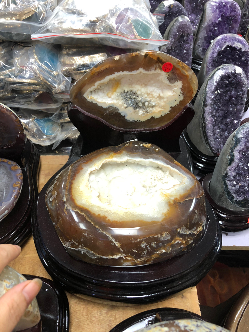 Cornucopia Natural Agate Stone