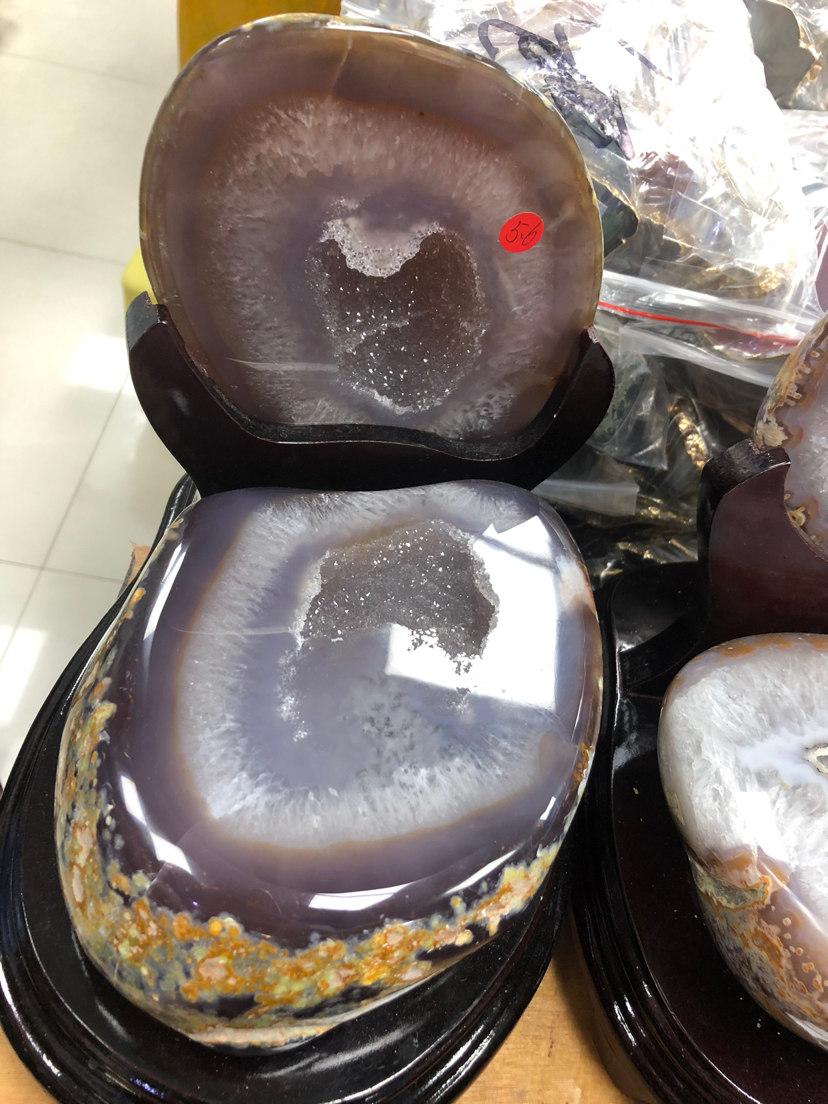 Cornucopia Natural Agate Stone