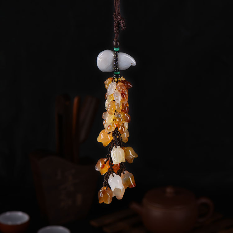 High-grade natural agate jade marrow cart hanging PI xiu apple jade marrow cart hanging