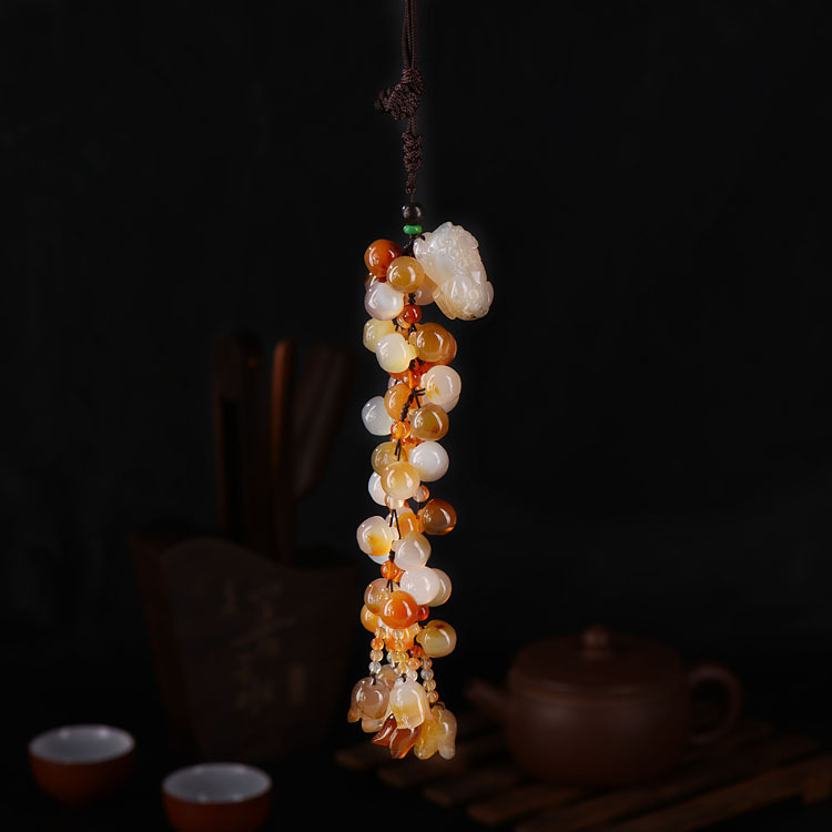 High-grade natural agate jade marrow cart hanging PI xiu apple jade marrow cart hanging